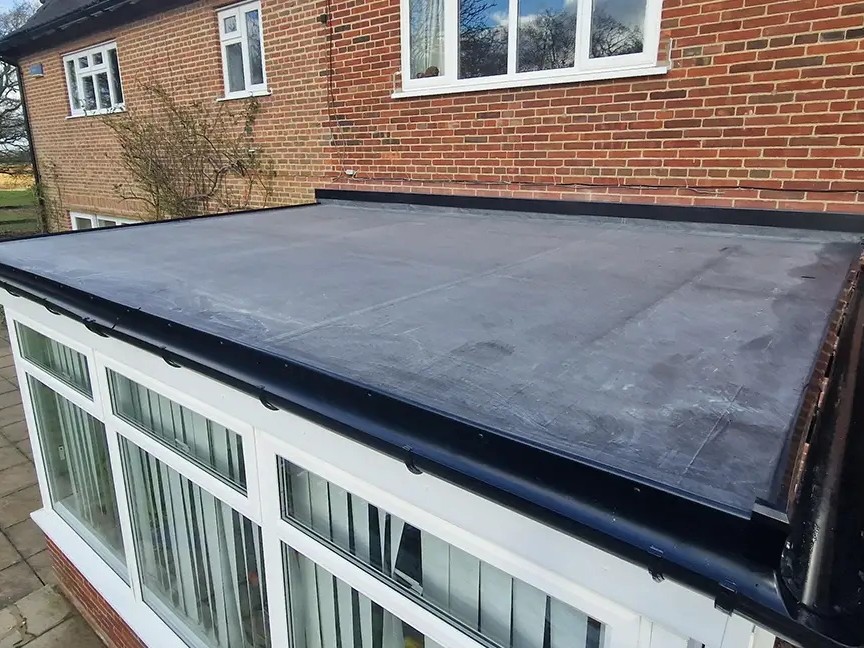 Flat roof on garage